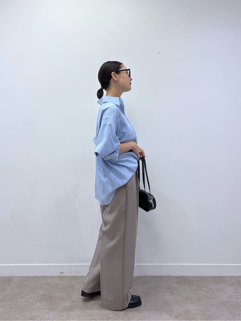 ayanoさんの「INDIVI｜Comfy SET UP｜イージーストレートワイドパンツ【セットアップ対応／通勤/カセット服】」を使ったコーディネート