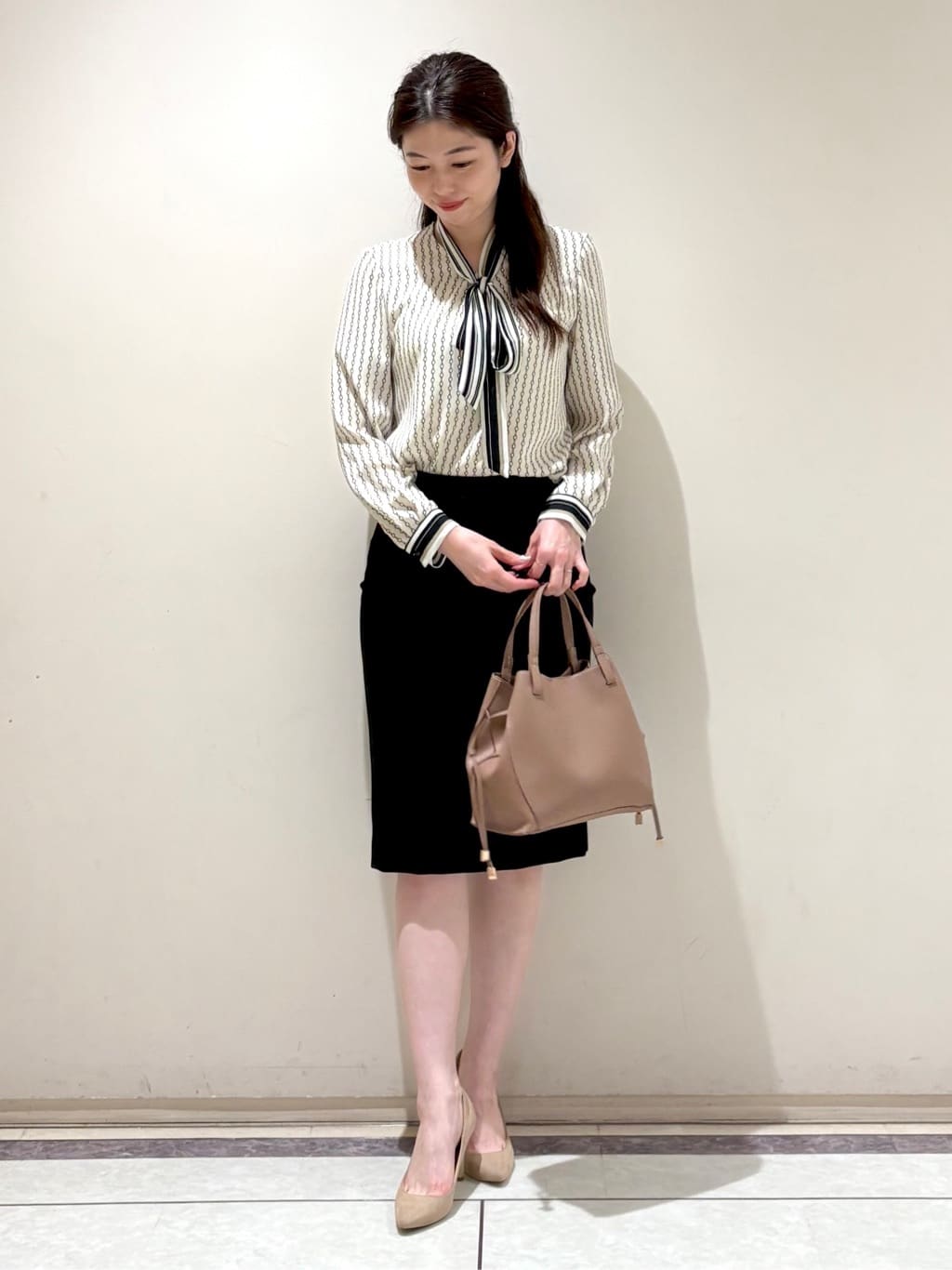 sakiさんの「COUP DE CHANCE｜【手洗い可／日本製】チェーン柄ブラウス」を使ったコーディネート
