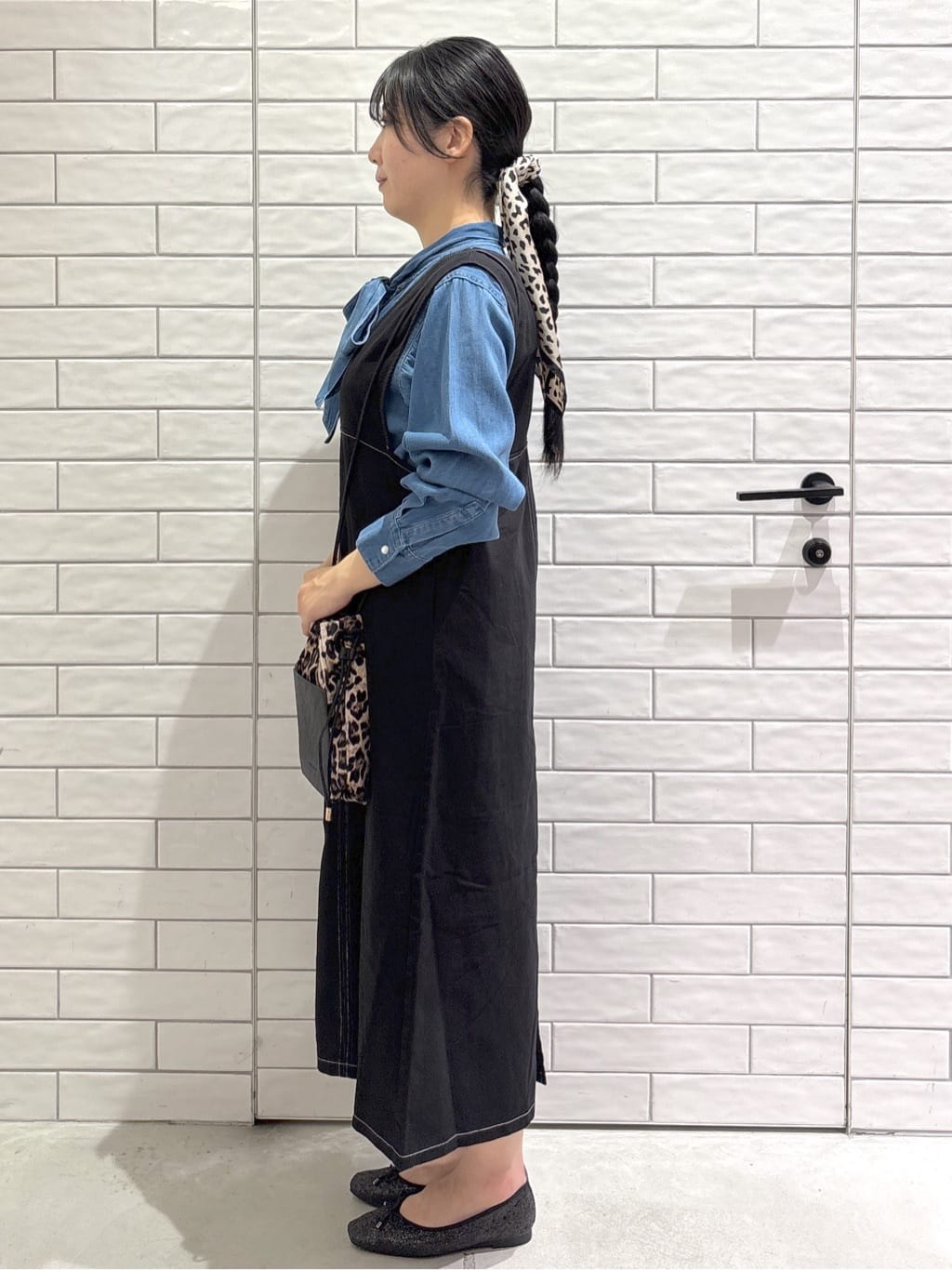 ayumiさんの「OPAQUE.CLIP｜配色ステッチジャンスカ【洗濯機洗い可】」を使ったコーディネート