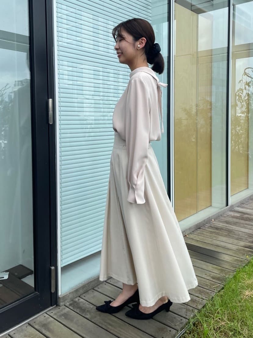 abeさんの「Couture brooch｜カットパイピングリボンパンプス」を使ったコーディネート