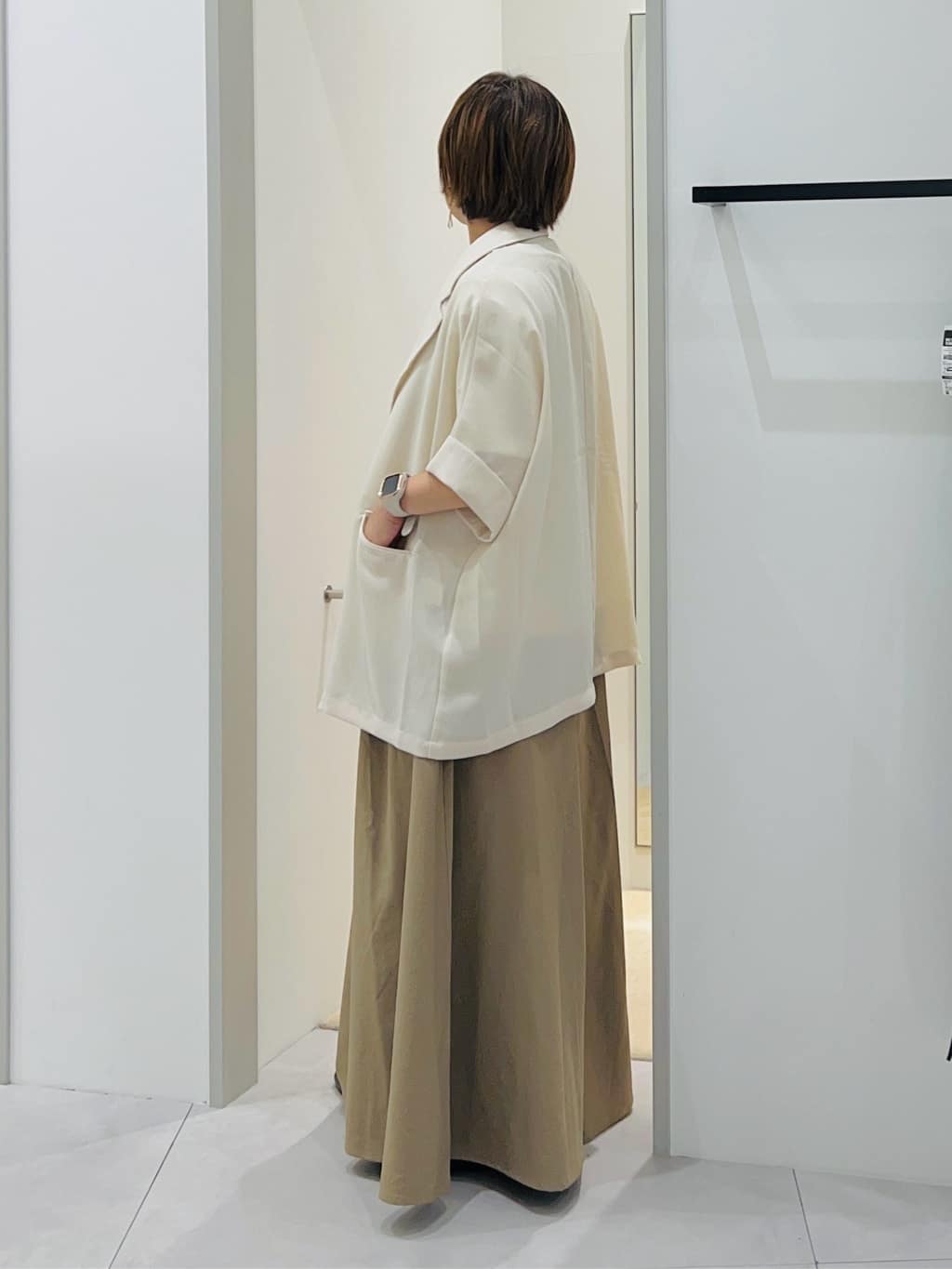 タナさんの「THE SHOP TK｜ドルマン半袖ジャケット【洗える】」を使ったコーディネート