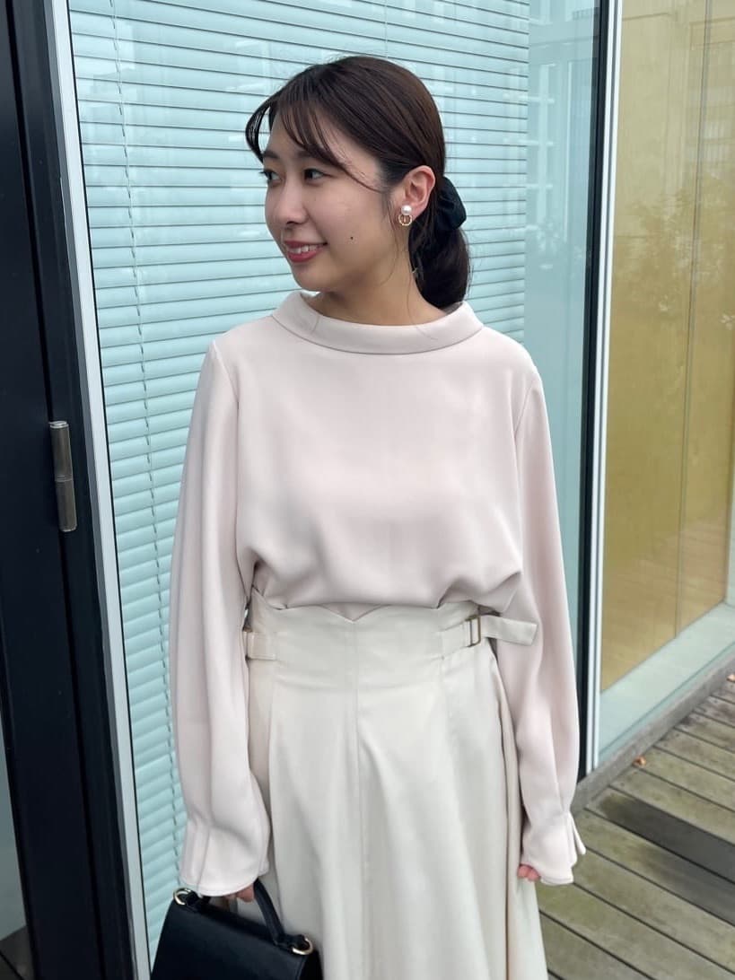 abeさんの「Couture brooch｜カットパイピングリボンパンプス」を使ったコーディネート