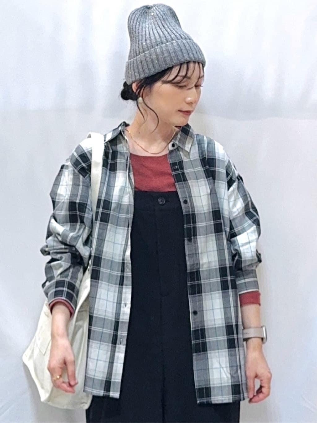 𝐇𝐢𝐫𝐨𝐦𝐢さんの「SHOO･LA･RUE｜【洗濯機可/S-LL】程よい抜け感 大人のチェックシャツ」を使ったコーディネート