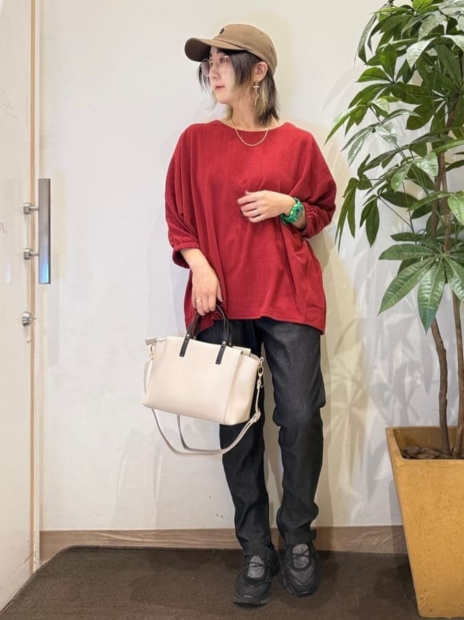 misakiさんの「SHOO･LA･RUE｜【S-LL/7分袖】ゆるシルエットが心地よい ドルマントップス」を使ったコーディネート