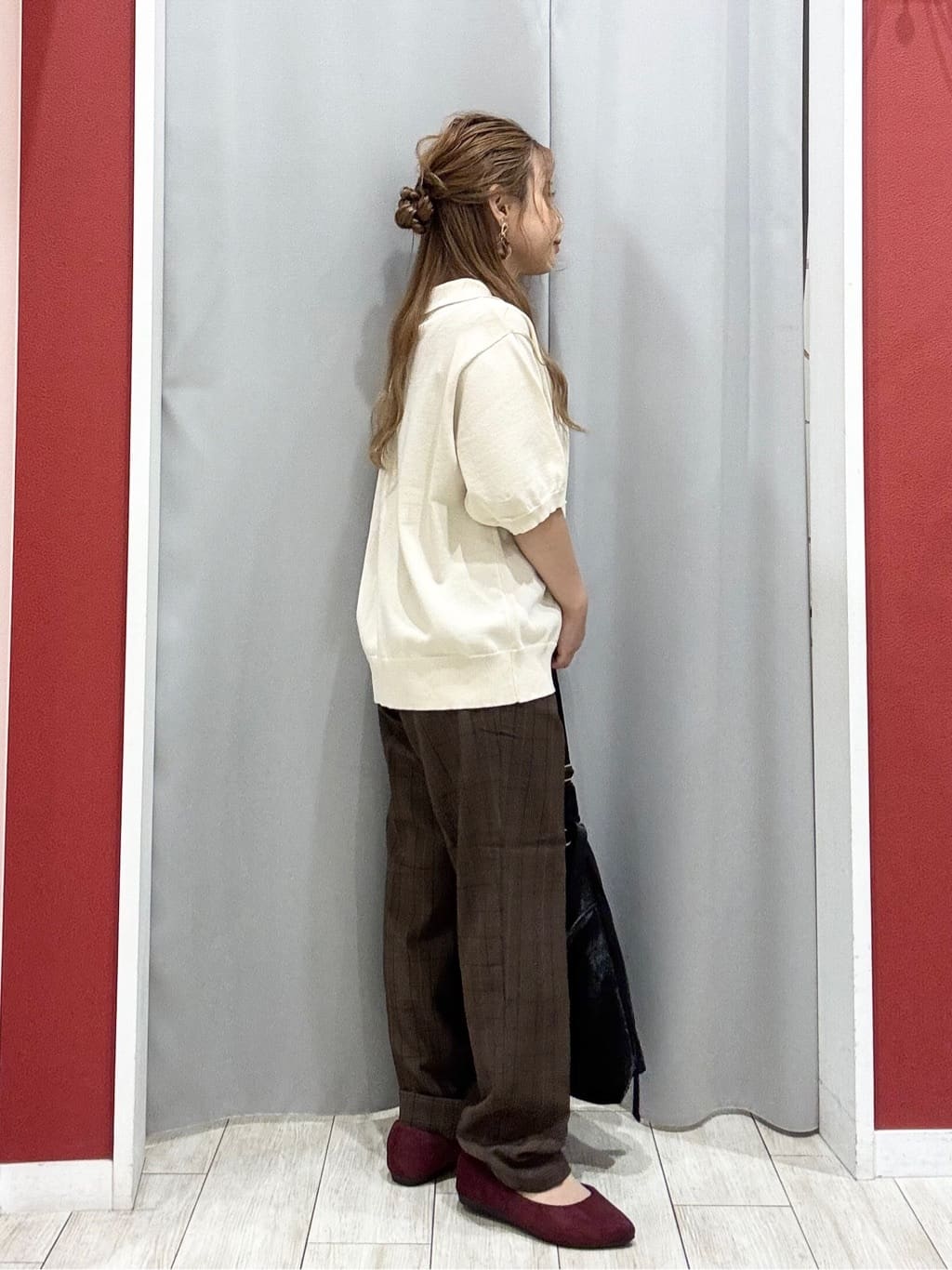 shioさんの「SHOO･LA･RUE｜【S-LL/洗える】大人の抜け感 スキッパーニット」を使ったコーディネート