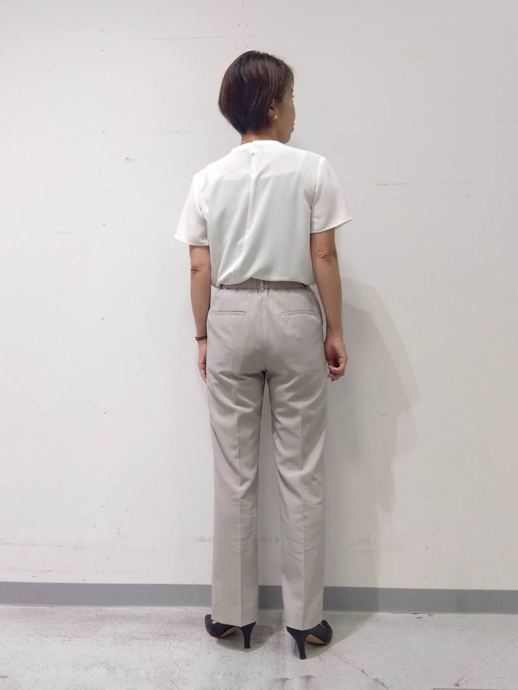 Kさんの「INDIVI｜【UVケア】ライトスリムストレートパンツ」を使ったコーディネート
