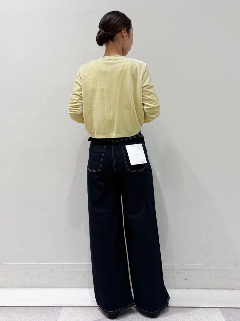 ちえさんの「OPAQUE.CLIP｜チュールフラワー刺繍シアートップス【洗濯機OK】」を使ったコーディネート