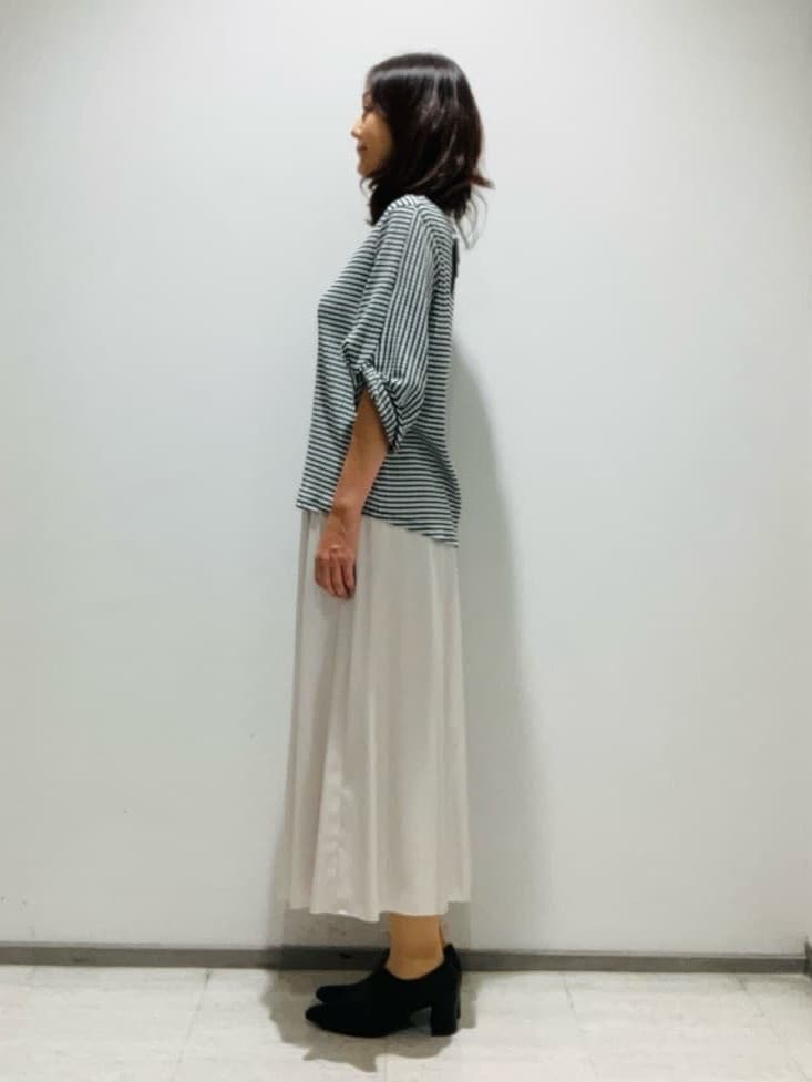 fujiさんの「INDIVI｜【UVケア／吸汗速乾】凹凸素材ねじり袖トップス」を使ったコーディネート