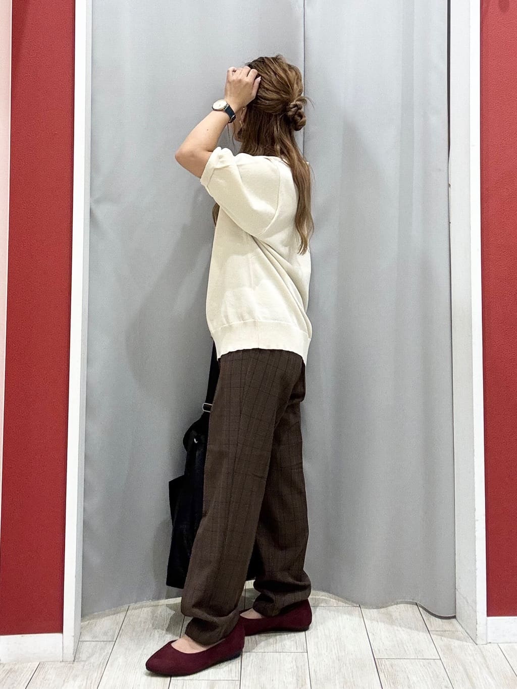 shioさんの「SHOO･LA･RUE｜【S-LL/洗える】大人の抜け感 スキッパーニット」を使ったコーディネート