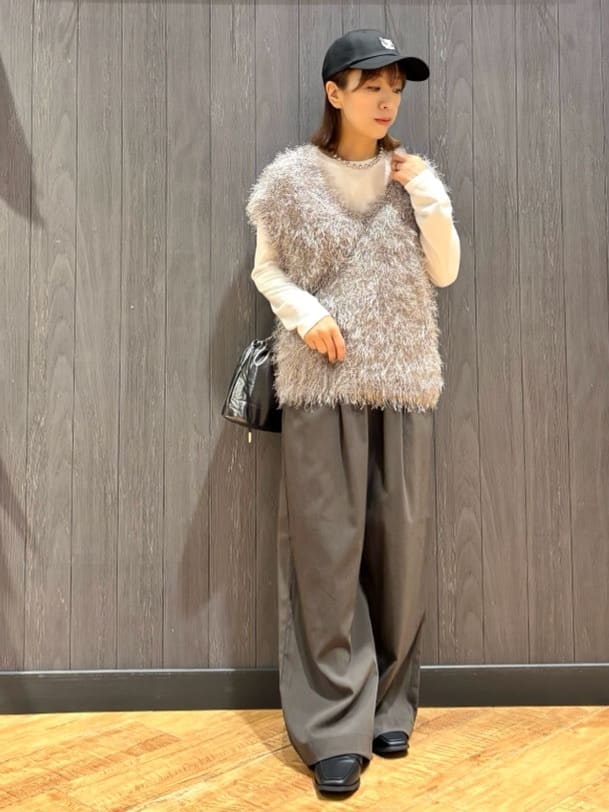 meiさんの「SHOO･LA･RUE｜【着丈選べる/S-LL】触れる度ひんやり ゆるきれい イージーワイドパンツ」を使ったコーディネート