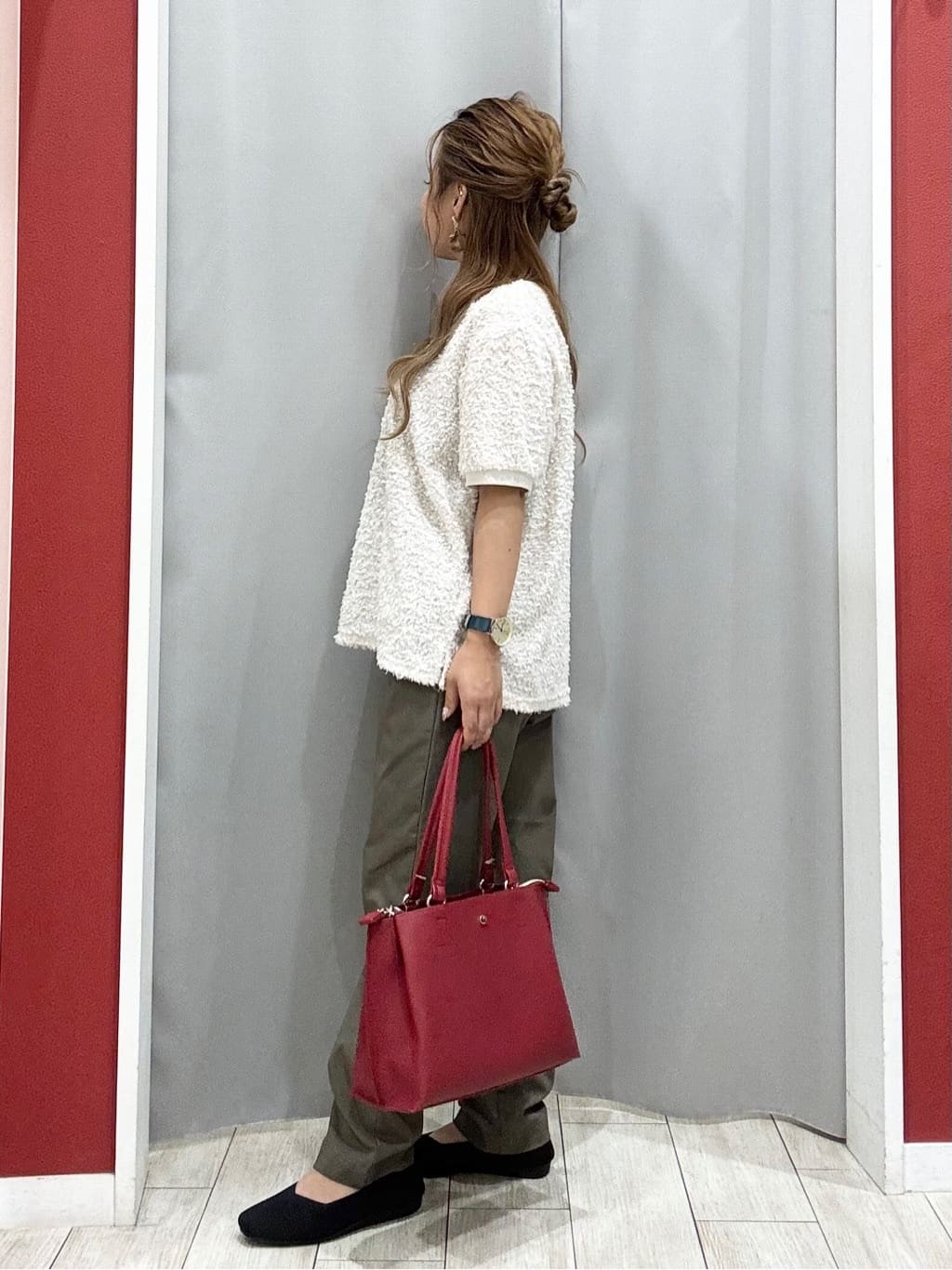 shioさんの「SHOO･LA･RUE｜【S-LL】大人も着やすい愛らしさ リボンヤーン半袖トップス」を使ったコーディネート