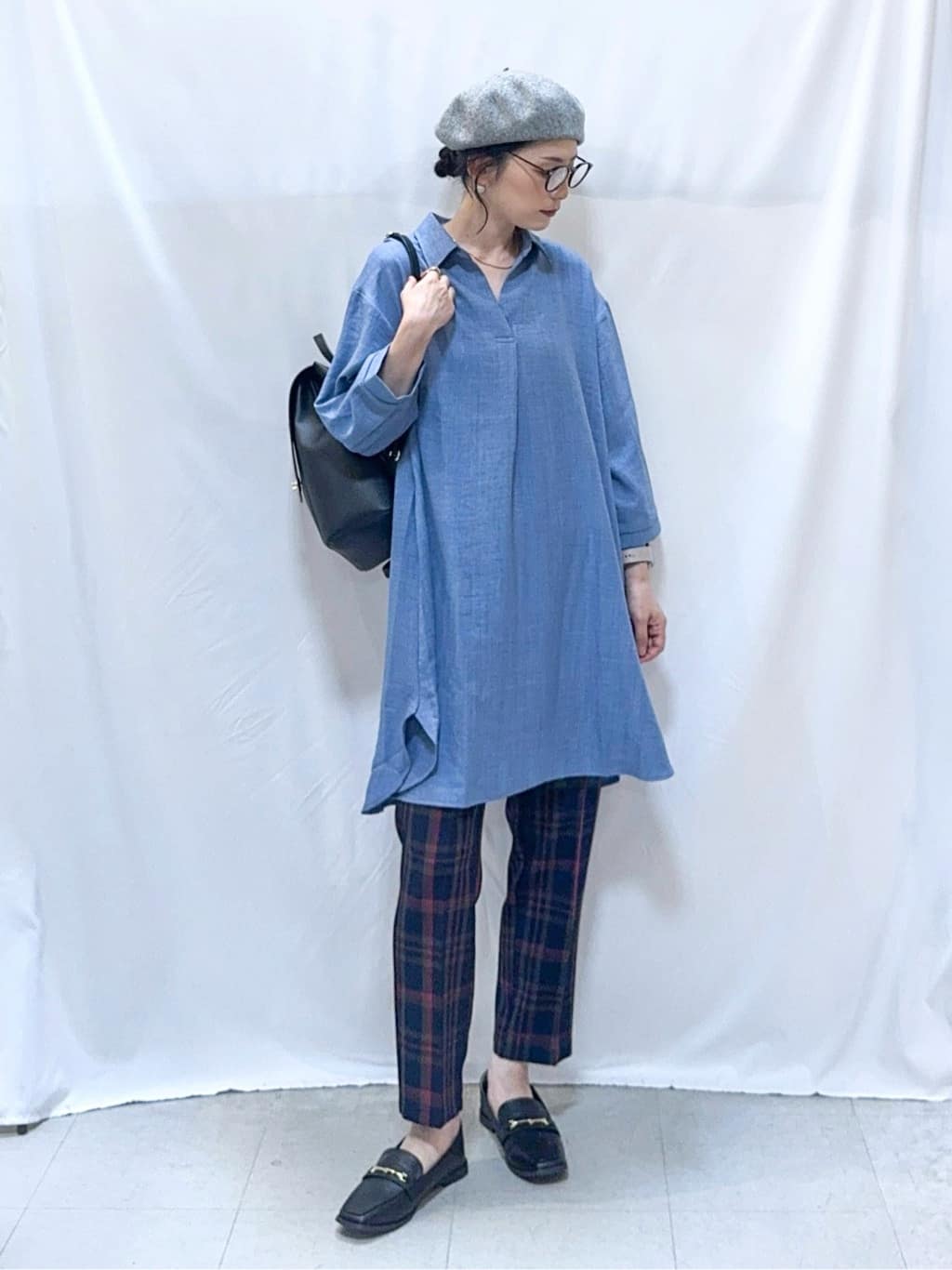 𝐇𝐢𝐫𝐨𝐦𝐢さんの「SHOO･LA･RUE｜【S-LL/体型カバー】さらっとしたタッチが魅力 デニムライクチュニック」を使ったコーディネート