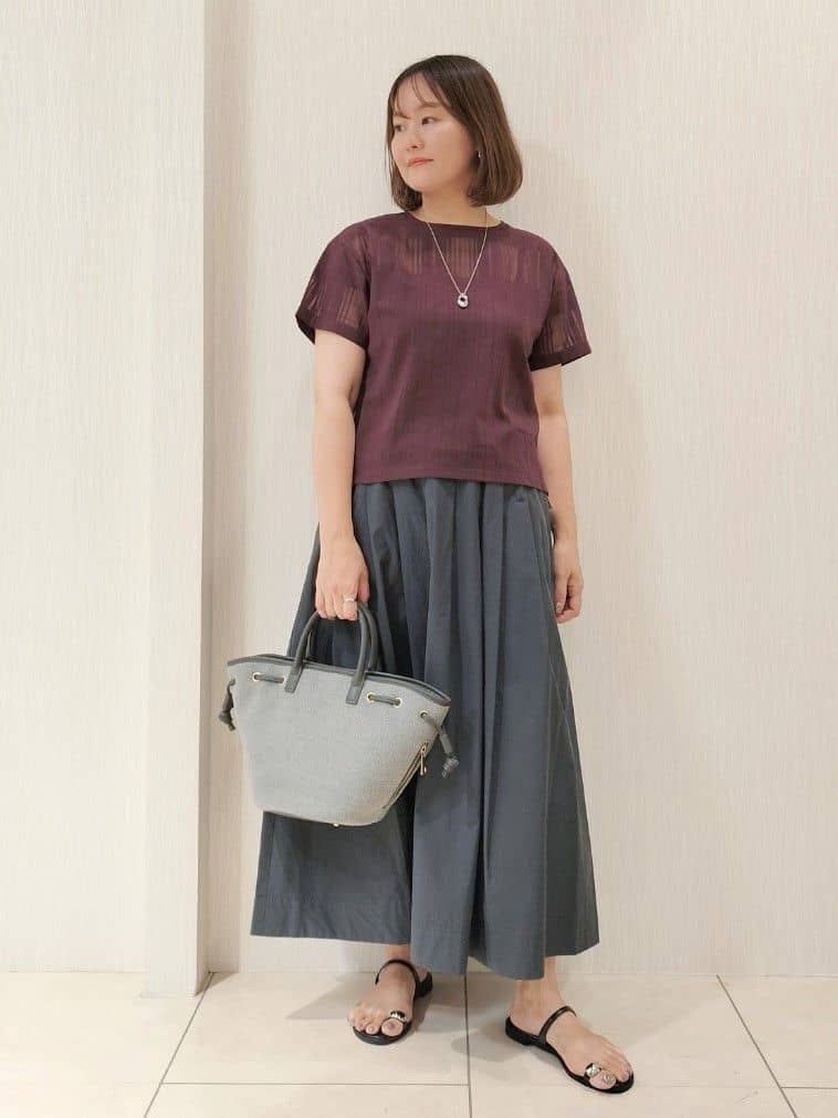 naokoさんの「UNTITLED｜【セットアップ可/エレガント】シアーチェックTブラウス」を使ったコーディネート