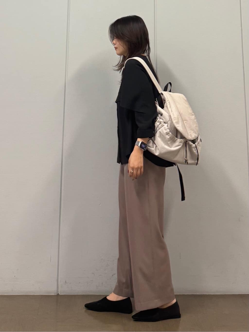 mizukiさんの「INDIVI｜【羽織りとしても活躍！】ケープカラーブラウス」を使ったコーディネート