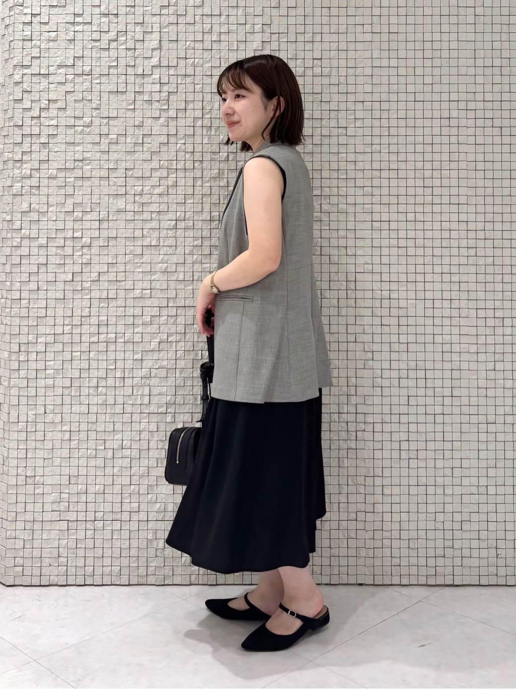 sakuさんの「INDIVI｜【セットアップ可能】凹凸ストレッチ素材テーラードカラージレジャケット」を使ったコーディネート
