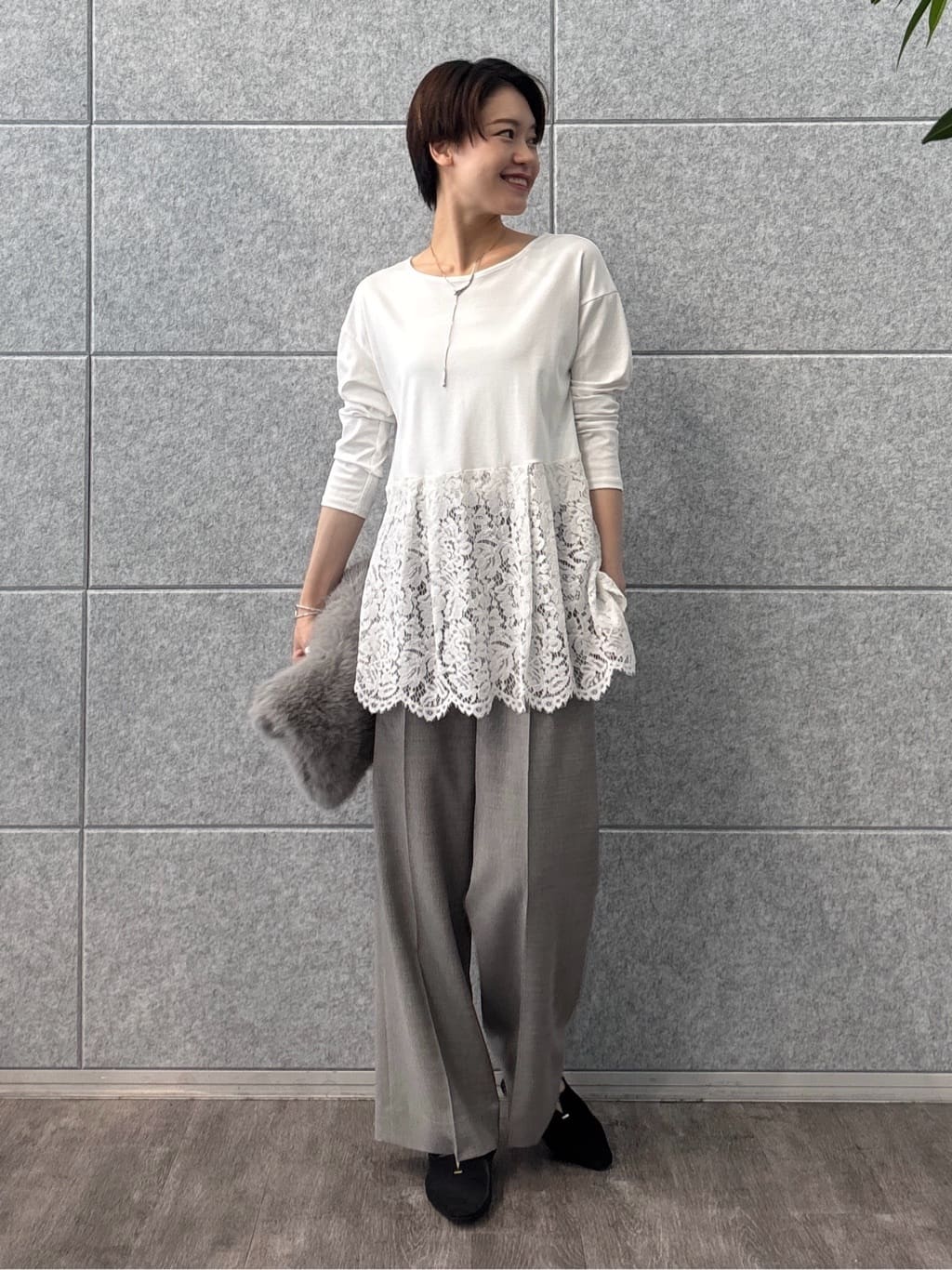 kanaeさんの「INDIVI｜【レイヤードにおすすめ】レース切り替えカットソー」を使ったコーディネート