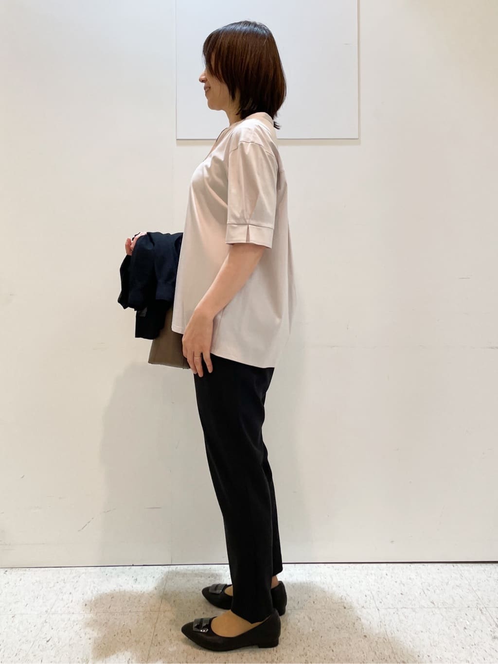 めいさんの「Reflect｜【すっきり見え！長め丈／マシンウォッシュ可】スキッパーネックジャージトップス」を使ったコーディネート