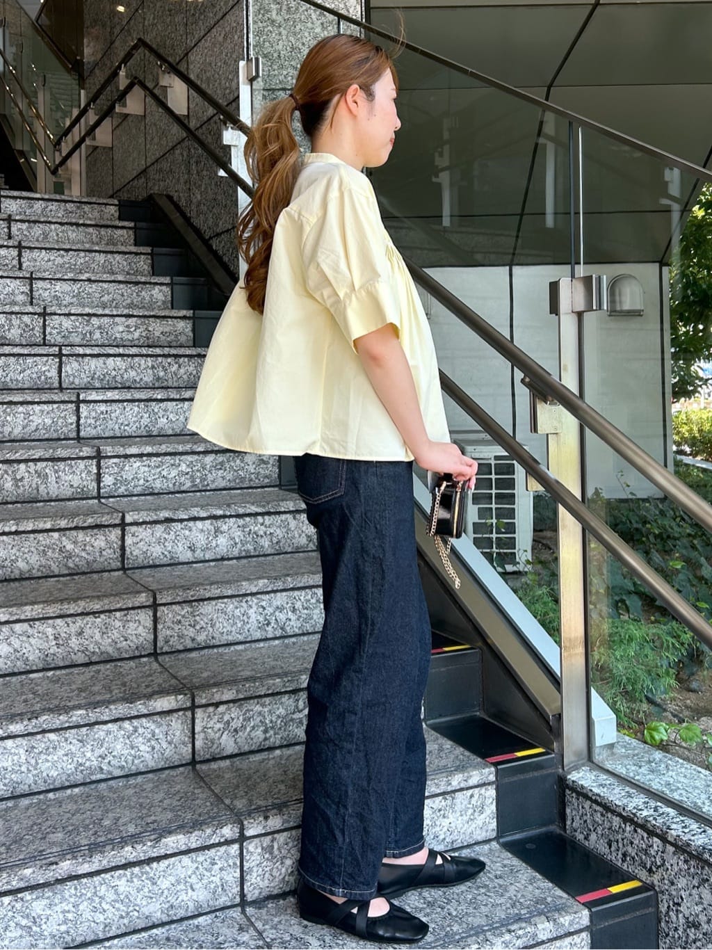 Risaさんの「OPAQUE.CLIP｜ピンタックフレアシャツ【洗濯機洗い可】」を使ったコーディネート