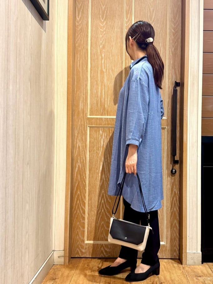 KAORIさんの「SHOO･LA･RUE｜【S-LL/体型カバー】さらっとしたタッチが魅力 デニムライクチュニック」を使ったコーディネート