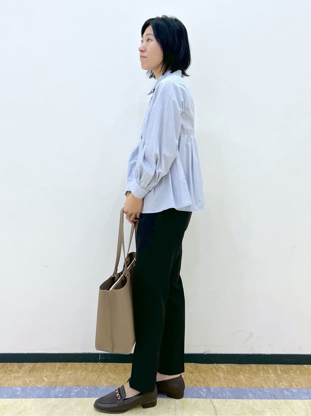 su.さんの「index｜《XS-LLサイズ》ストレッチテーパードパンツ／セットアップ対応【洗濯機洗い可／イージーアイロン／防」を使ったコーディネート