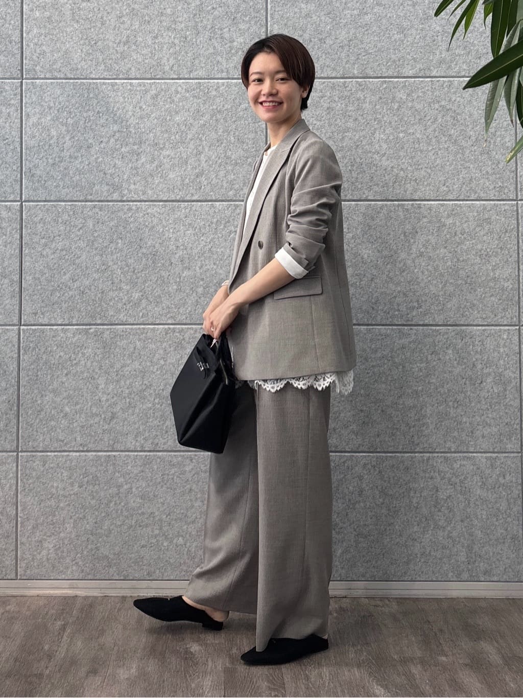 kanaeさんの「INDIVI｜【レイヤードにおすすめ】レース切り替えカットソー」を使ったコーディネート