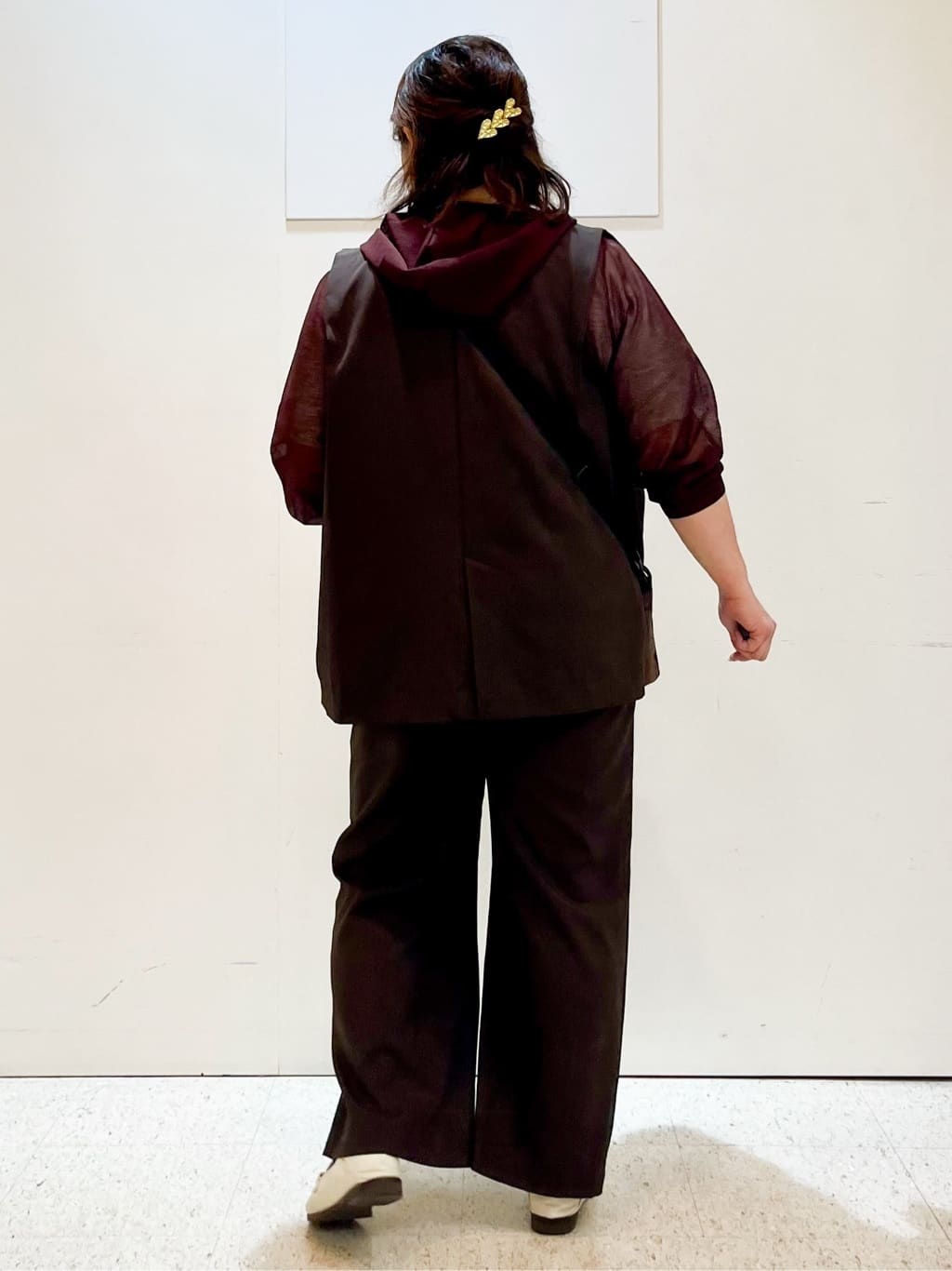kimmyさんの「Reflect｜【ウエスト総ゴム／セットアップ／単品使いOK◎】ベスト＋ストレートパンツセット」を使ったコーディネート