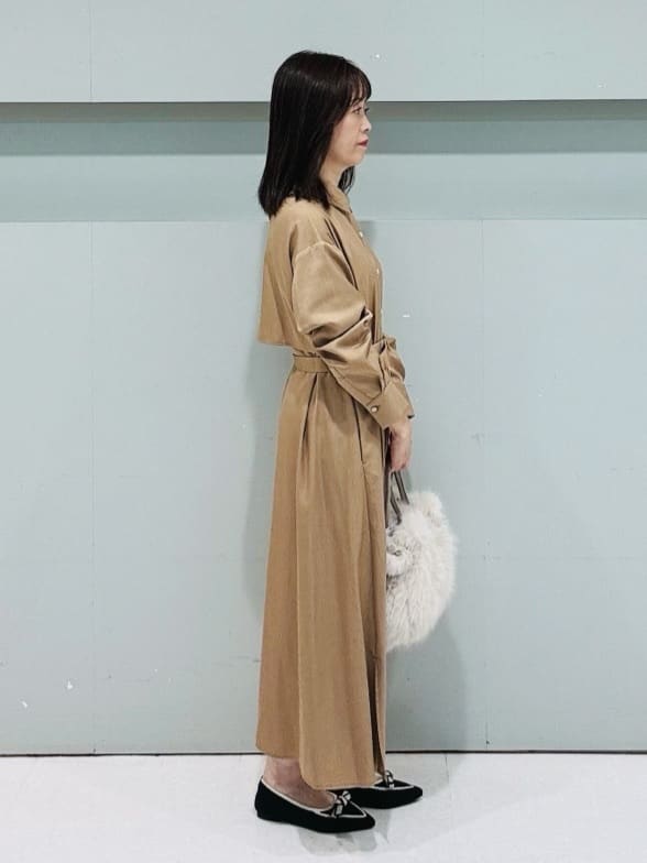 makiさんの「UNTITLED｜【前開きボタン/ベルト付/羽織シャツ/】2WAYトレンチ風ワンピース」を使ったコーディネート