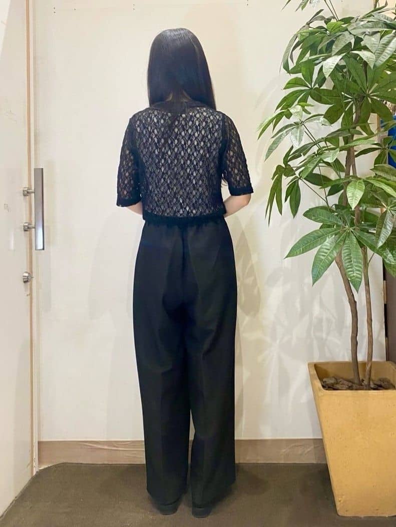 AYUMIさんの「SHOO･LA･RUE｜【S-LL/5分袖】大人の抜け感 襟付きレーストップス」を使ったコーディネート