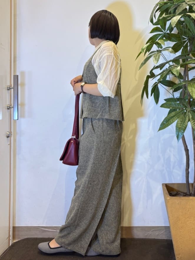 TOWAさんの「SHOO･LA･RUE｜【2点セット】着るだけで決まる クラシカルなツイード調セットアップ」を使ったコーディネート