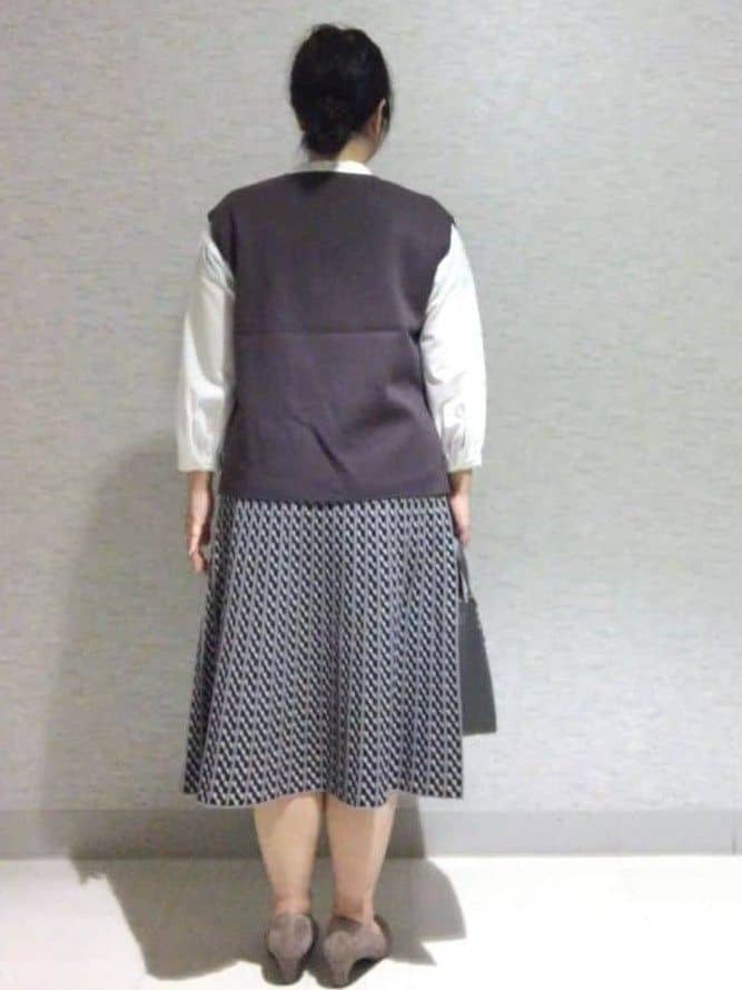 sakoさんの「Reflect｜【WEB先行カラーあり／セットアップ可】幾何調柄ニットスカート」を使ったコーディネート