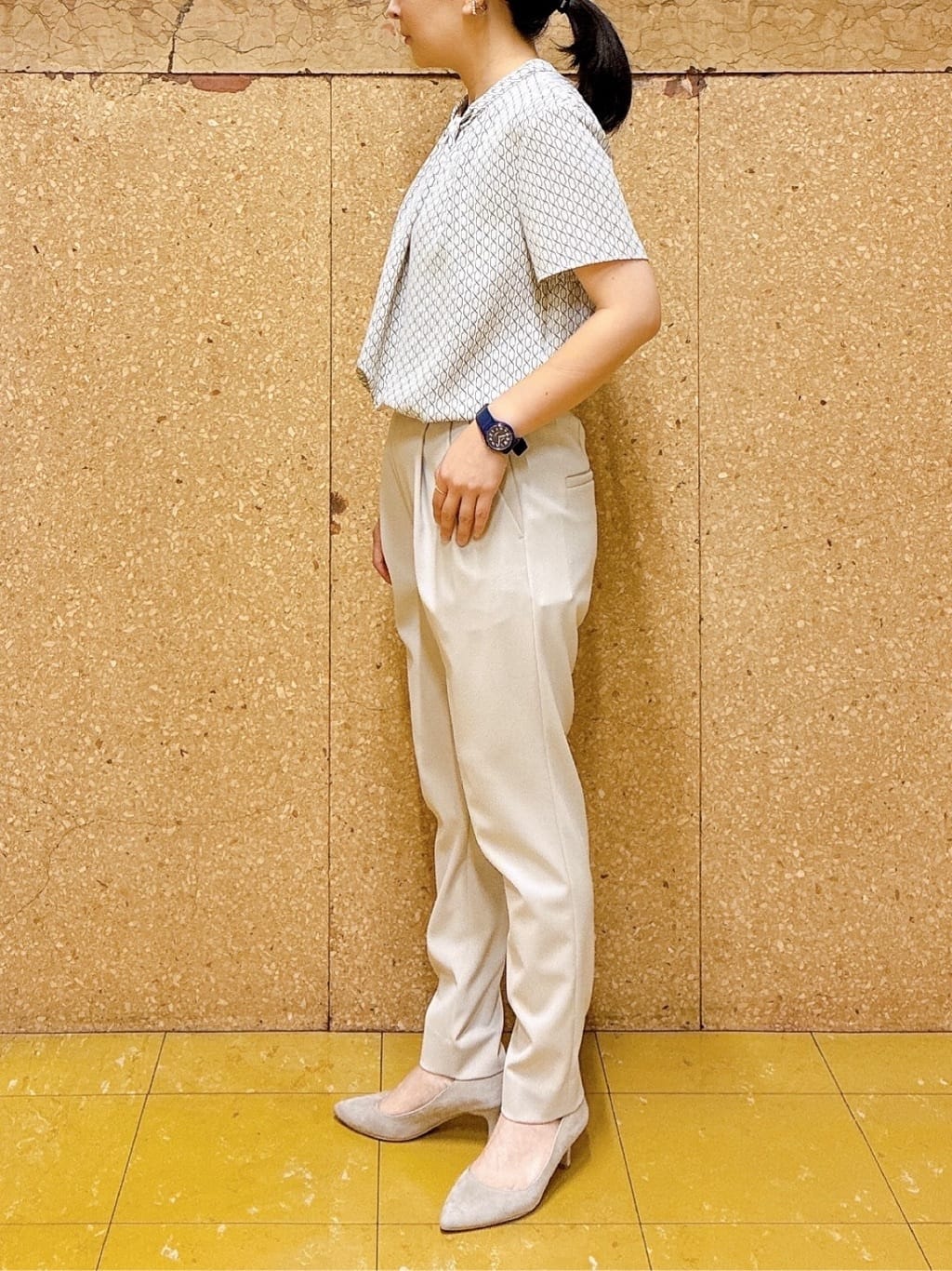 hattoriさんの「INDIVI｜【UVケア】モノグラム ボウタイデザインブラウス」を使ったコーディネート