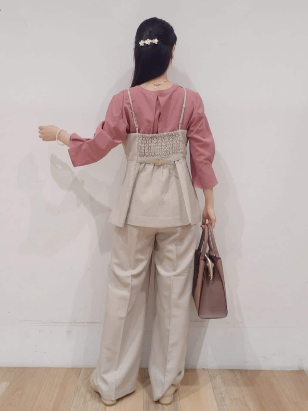 にこさんの「grove｜【カセット服】主役級キャミビスチェ」を使ったコーディネート