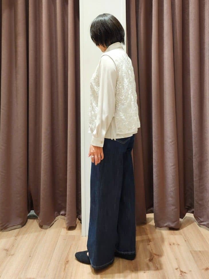 さくさんの「grove｜【美シルエット/選べる着丈】大人のためのバギーデニム」を使ったコーディネート