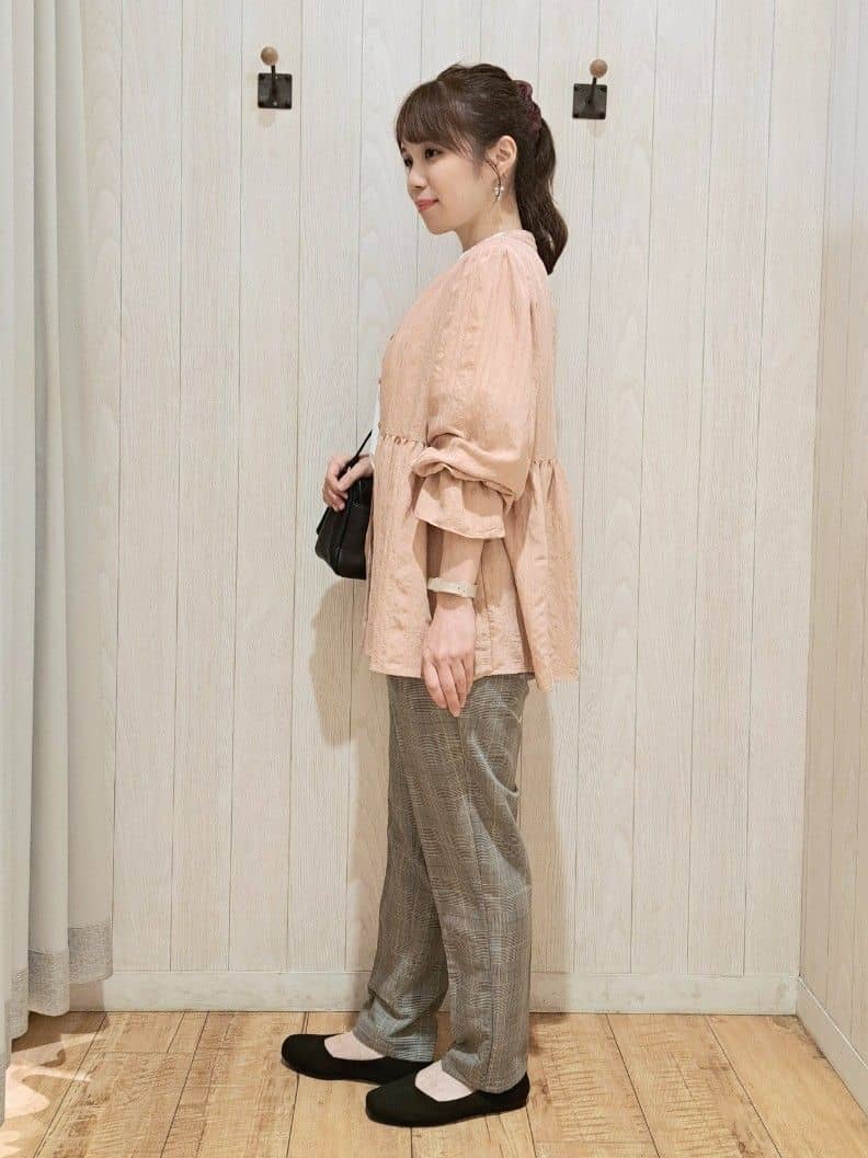 SAKIさんの「SHOO･LA･RUE｜【S-LL】大人フェミニン ペプラム風フリルブラウス」を使ったコーディネート