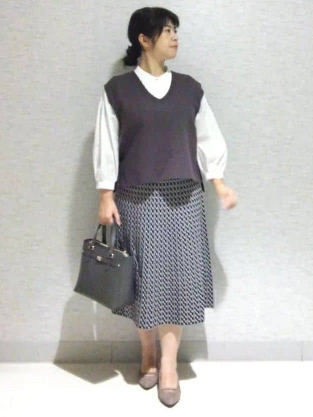 sakoさんの「Reflect｜【WEB先行カラーあり／セットアップ可】幾何調柄ニットスカート」を使ったコーディネート