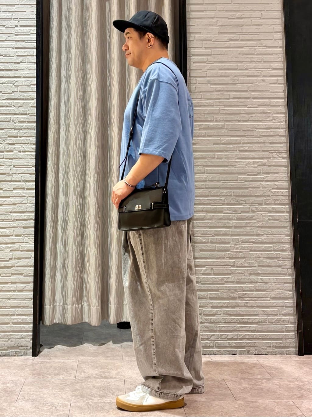 Pーyamaさんの「THE SHOP TK｜配色刺繍6分袖Tシャツ 【ビッグシルエット／洗濯機OK】」を使ったコーディネート
