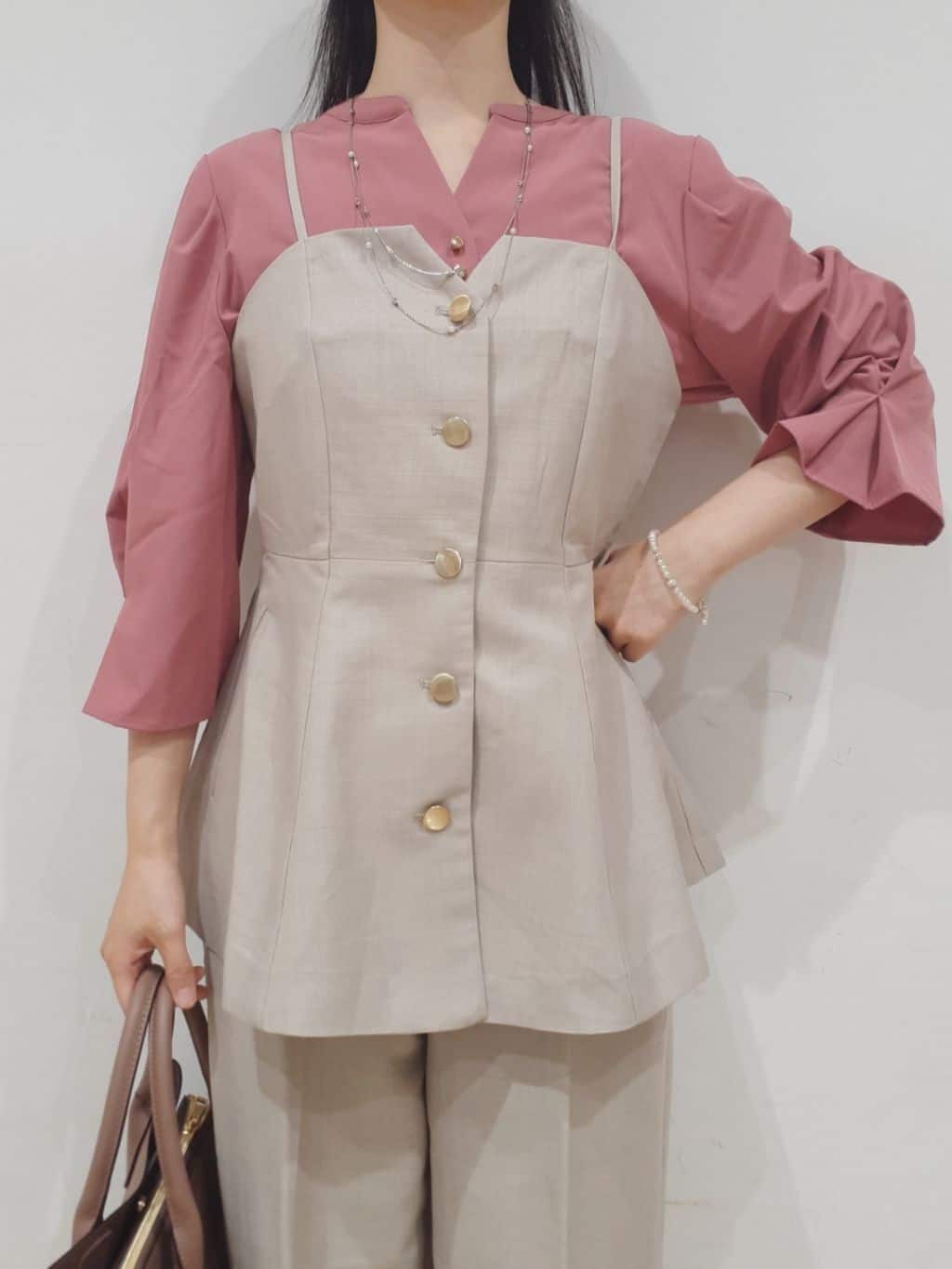 にこさんの「grove｜【カセット服】主役級キャミビスチェ」を使ったコーディネート