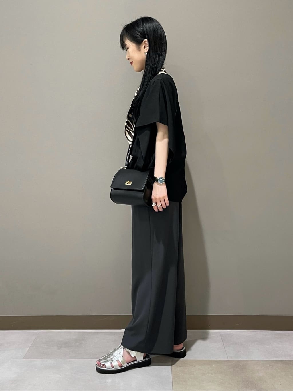 KEIKOさんの「INDIVI｜【体型カバー】スクエアブラウス」を使ったコーディネート