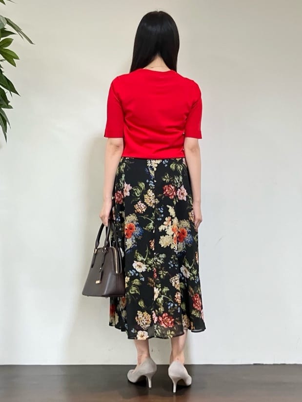 カレンさんの「UNTITLED｜【アンサンブル可/薄手】ベーシッククルーネックカーディガン」を使ったコーディネート
