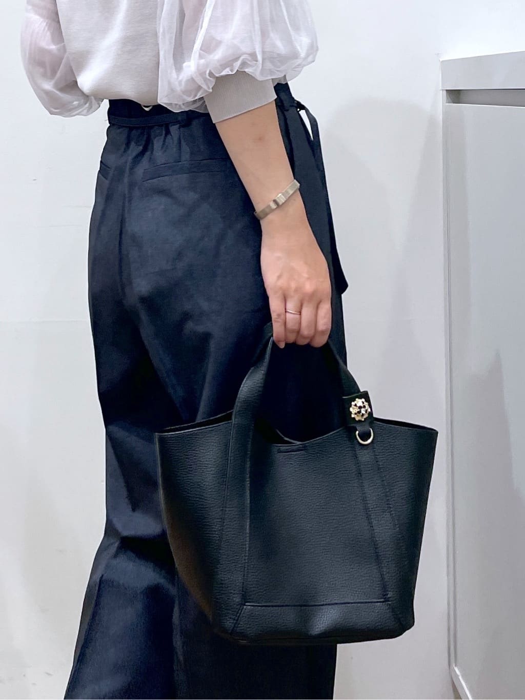 Junさんの「index｜《5色展開》マジョリカプリーツスリーブニット【洗濯機洗い可】」を使ったコーディネート