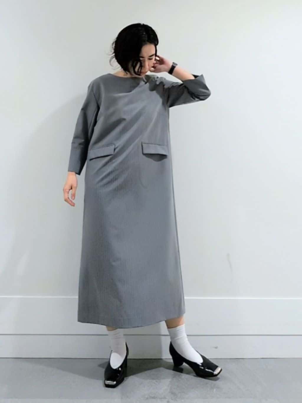 ミズタさんの「UNTITLED｜【洗える/ストレッチ性】スーツライク ストライプワンピース」を使ったコーディネート