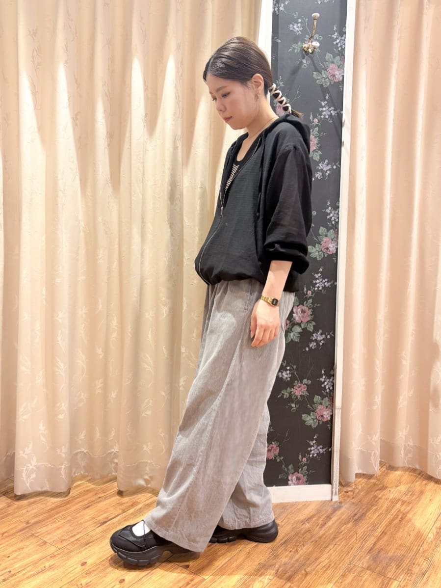 りぃさんの「SHOO･LA･RUE｜【洗える/S-LL】首元きれい テレコリブタンクトップ」を使ったコーディネート