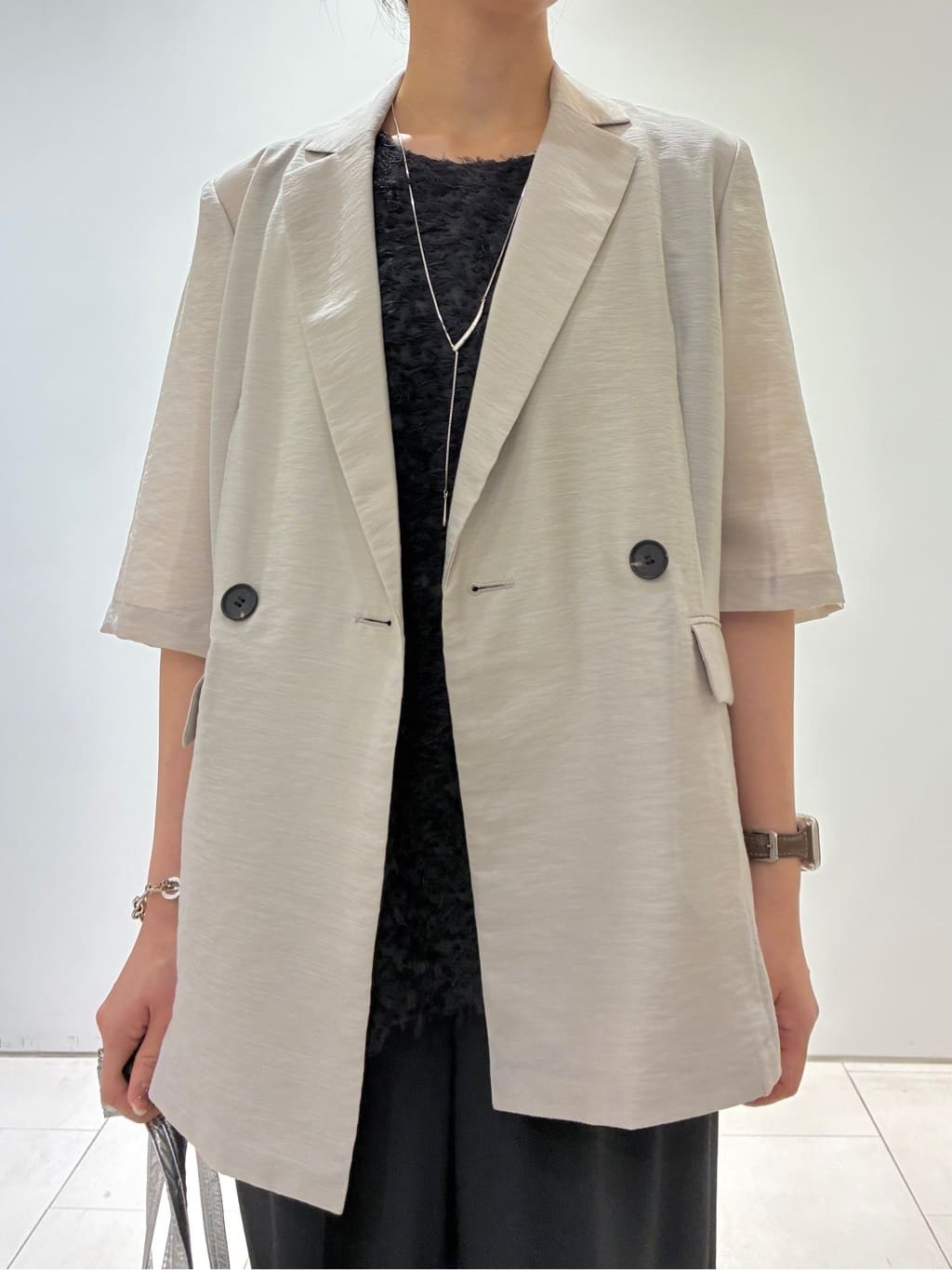 KAOさんの「INDIVI｜ライトダブルジャケット」を使ったコーディネート