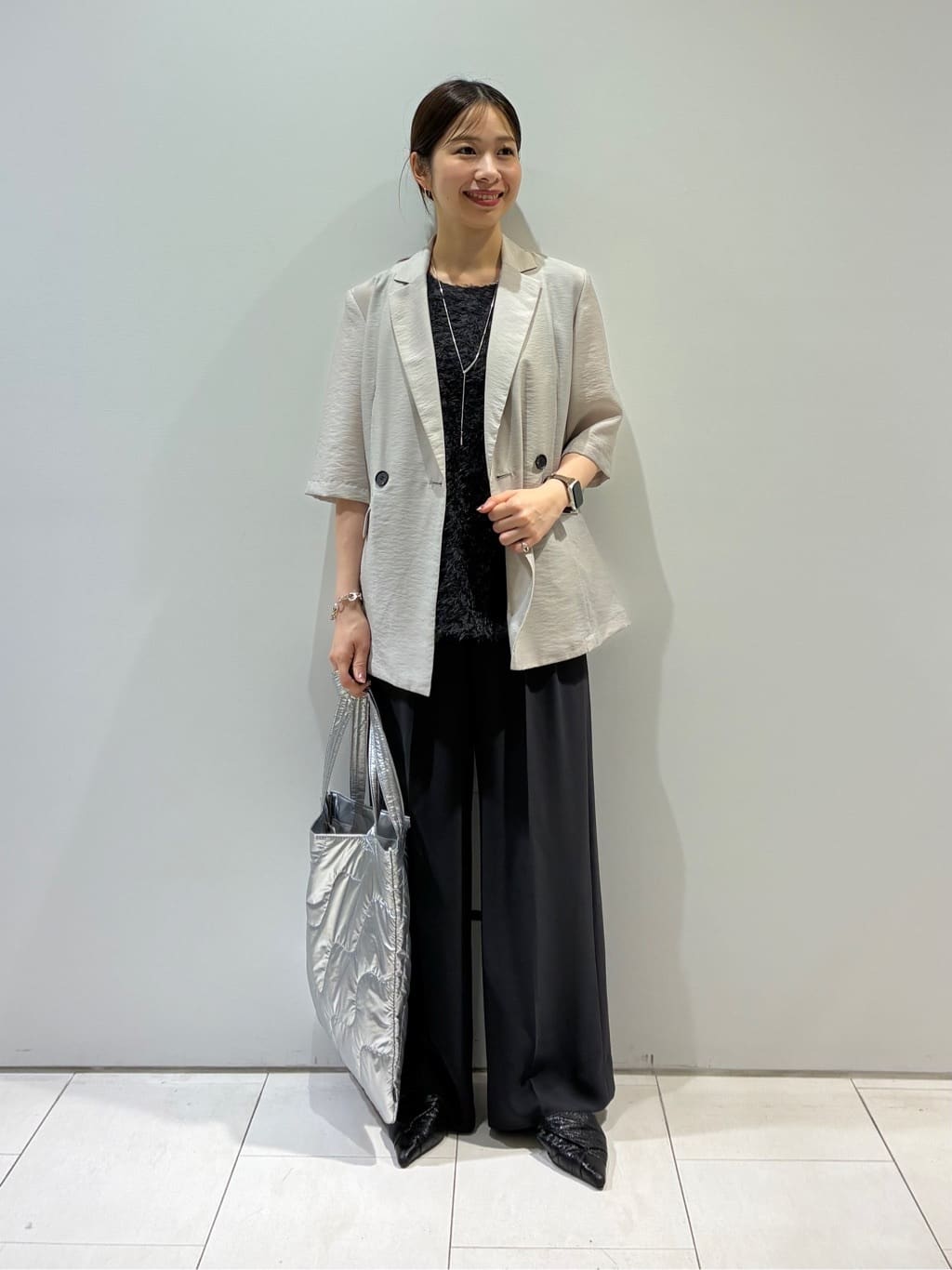 KAOさんの「INDIVI｜ライトダブルジャケット」を使ったコーディネート