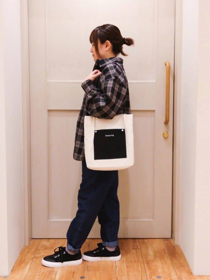 みーさんの「SHOO･LA･RUE｜【S-LL/ひんやり/前後2WAY】シンプルだから使いやすい テレコTシャツ」を使ったコーディネート