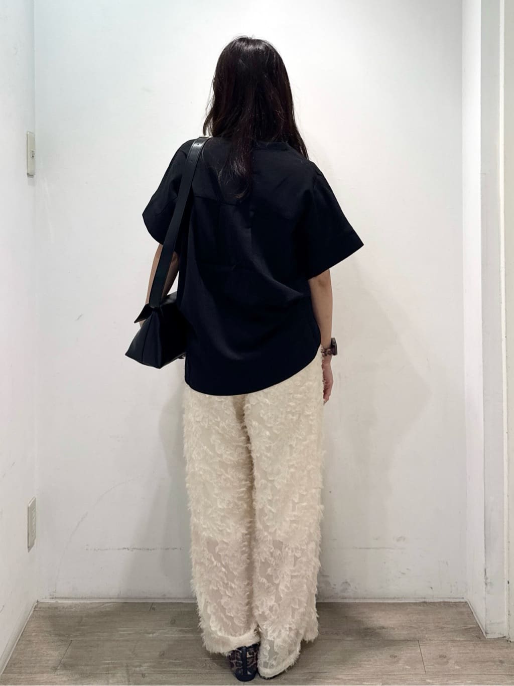 yuicciさんの「OPAQUE.CLIP｜《5色展開／SS-LLサイズ》スキッパー金ボタンブラウス／セットアップ対応【防シワ／ストレッチ／洗濯」を使ったコーディネート