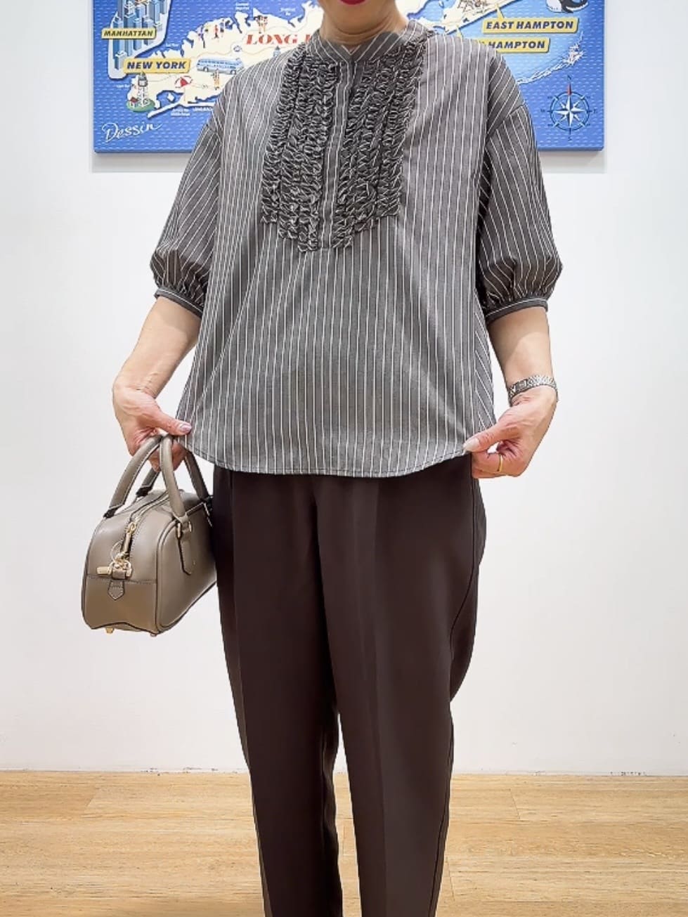 Yasucoさんの「Dessin｜【洗える】フリルバンドカラー五分袖ブラウス」を使ったコーディネート
