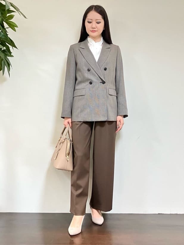 カレンさんの「UNTITLED｜【セットアップ可】ウールライク ダブルブレストジャケット」を使ったコーディネート