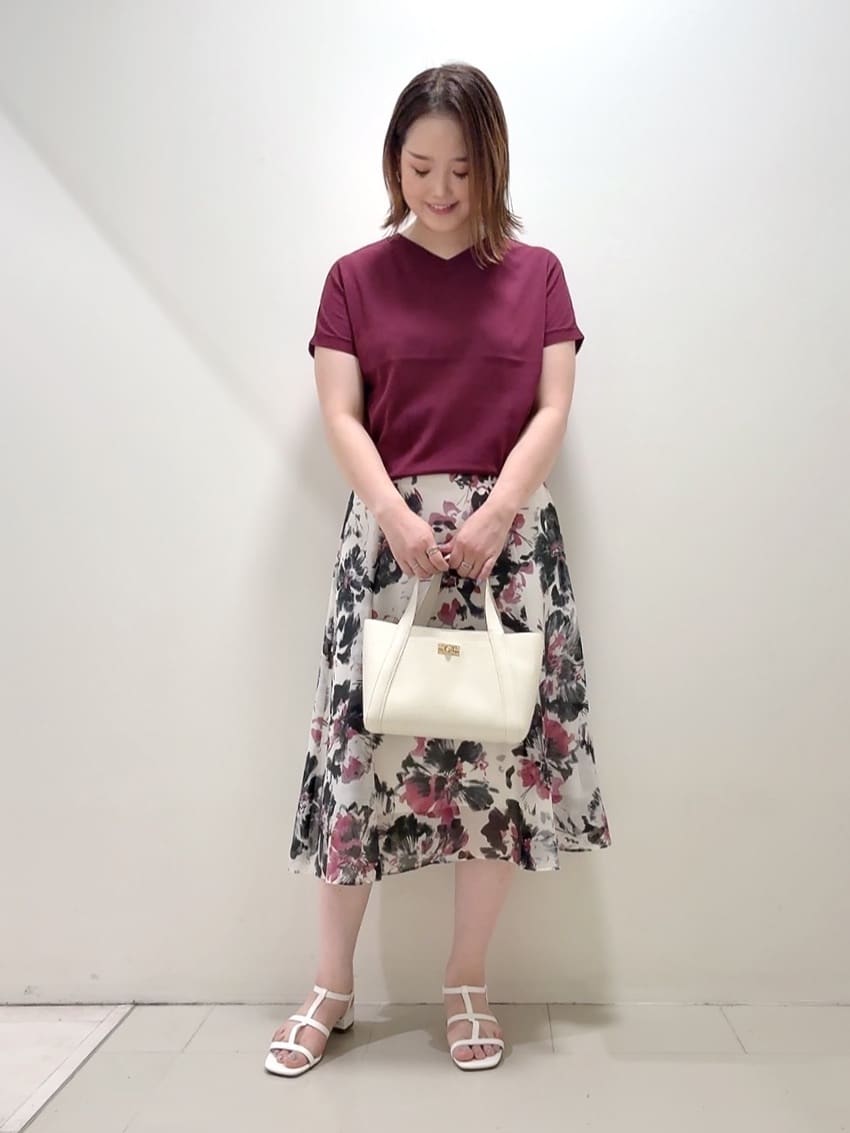 YUIさんの「UNTITLED｜【洗える/前後2WAY】ネックプルオーバーニット」を使ったコーディネート