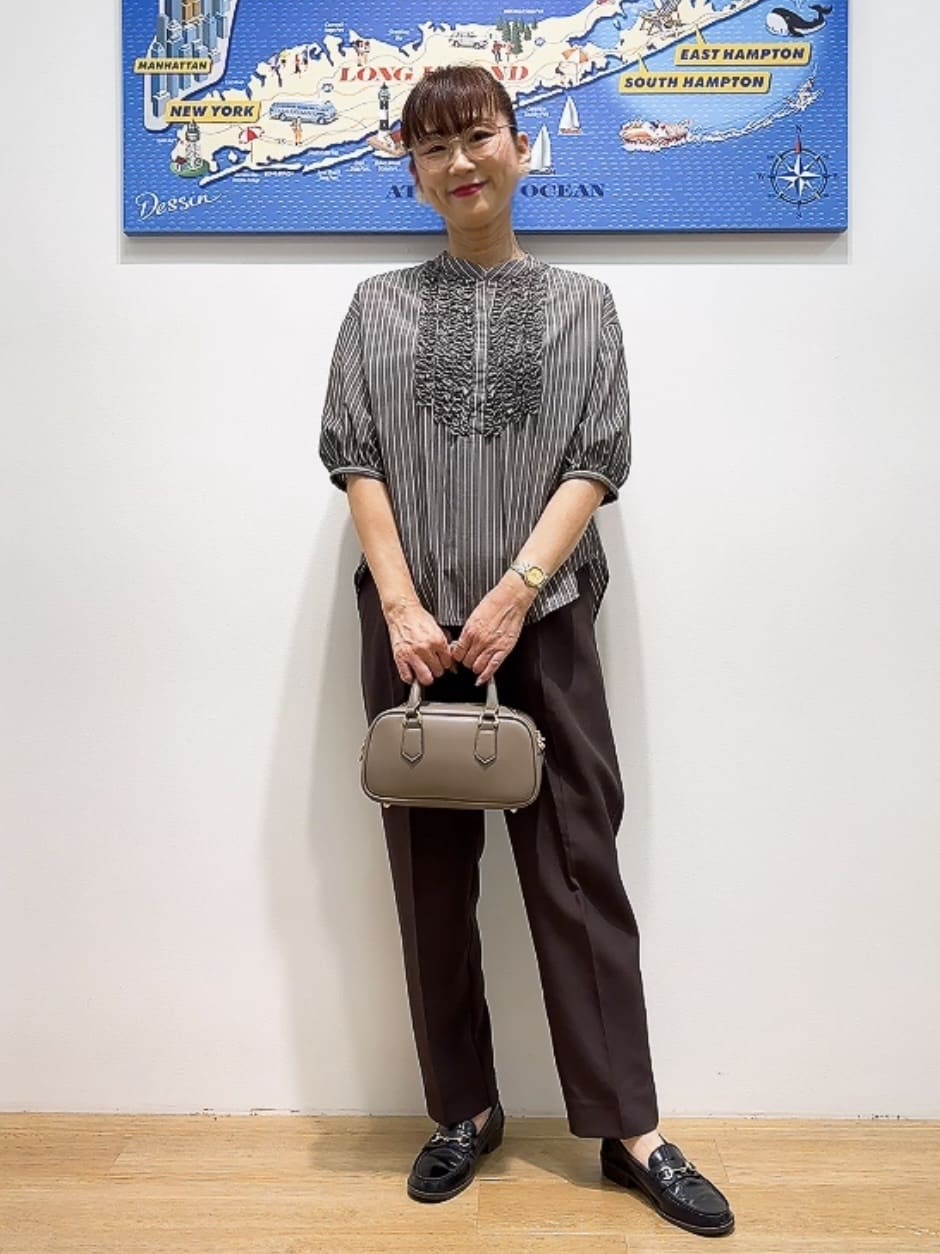 Yasucoさんの「Dessin｜【洗える】フリルバンドカラー五分袖ブラウス」を使ったコーディネート